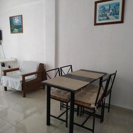 1 Bedroom Apartment Larnaca Ruang foto